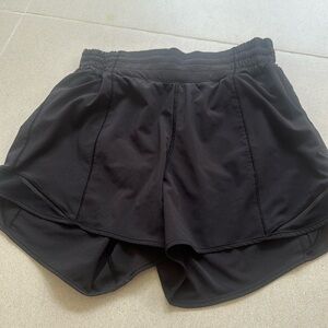 Perfect condition black hotty hots size 4 4 in high rise